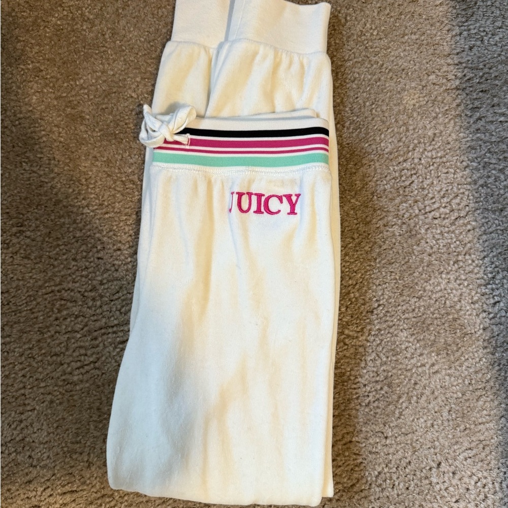 Juicy Couture Cream Sweatpants